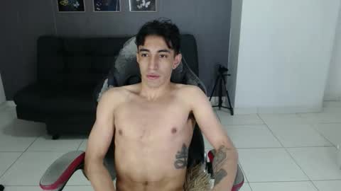 Snapshot of morrison_jimm chatting on February 17, 4:31 am santii online show from February 17, 4:31 am