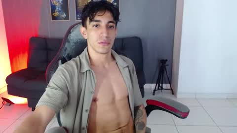 Snapshot of morrison_jimm chatting on March 3, 3:45 am santii online show from March 3, 3:45 am