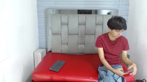 Snapshot of mortelle_ chatting on November 3, 1:01 pm MORTELLE online show from November 3, 1:01 pm