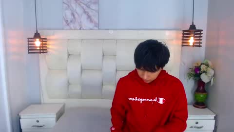 Snapshot of mortelle_ chatting on November 4, 12:04 pm MORTELLE online show from November 4, 12:04 pm