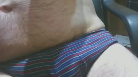 Snapshot of moth12 chatting on December 1, 1:16 pm moth12 online show from December 1, 1:16 pm