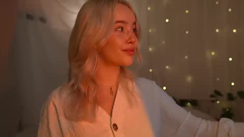  Deni and Jett my weekly schedule online show from September 22, 9:28 pm