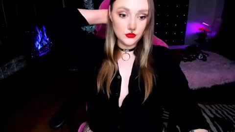 Snapshot of motorkate chatting on December 14, 6:41 pm motorkate online show from December 14, 6:41 pm