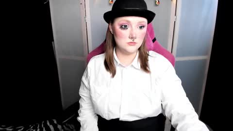 Snapshot of motorkate chatting on October 27, 3:54 am motorkate online show from October 27, 3:54 am