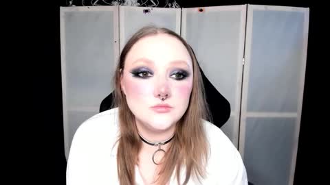 Snapshot of motorkate chatting on December 17, 11:55 pm motorkate online show from December 17, 11:55 pm