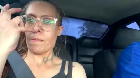 B online show from November 9, 2:37 pm