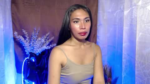 Snapshot of mouiline_rouge69 chatting on February 5, 7:07 am mouiline_rouge69 online show from February 5, 7:07 am