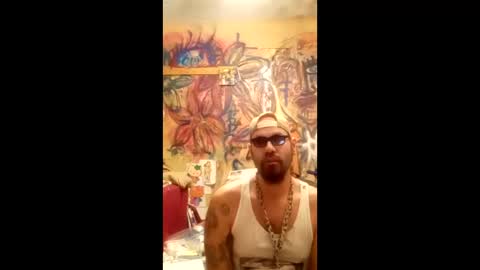 Snapshot of mouncejohntyler chatting on December 15, 4:28 am mouncejohntyler online show from December 15, 4:28 am