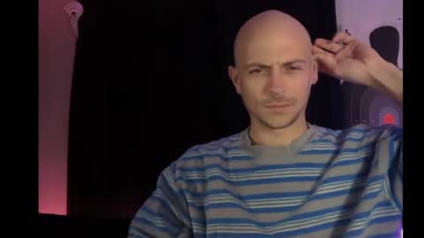 mount_vesuvius online show from April 14, 5:13 am