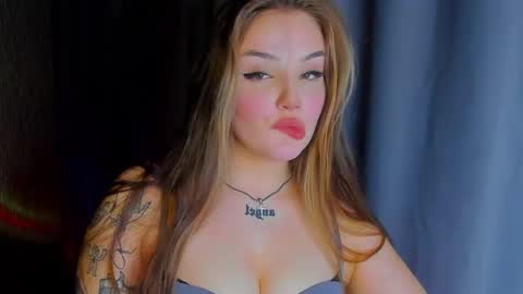 Snapshot of mousemother chatting on February 12, 6:51 pm Carolina online show from February 12, 6:51 pm