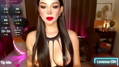 Snapshot of mouthwatering_ayesha chatting on October 3, 3:47 am mouthwatering_ayesha online show from October 3, 3:47 am