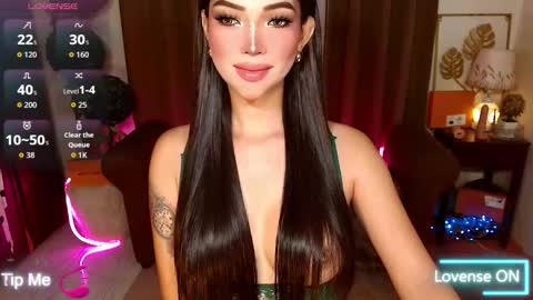 Snapshot of mouthwatering_ayesha chatting on October 5, 12:53 am mouthwatering_ayesha online show from October 5, 12:53 am