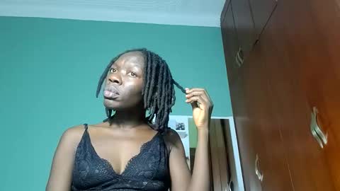 Snapshot of mouthymiss chatting on March 4, 5:13 pm Mouthymiss online show from March 4, 5:13 pm