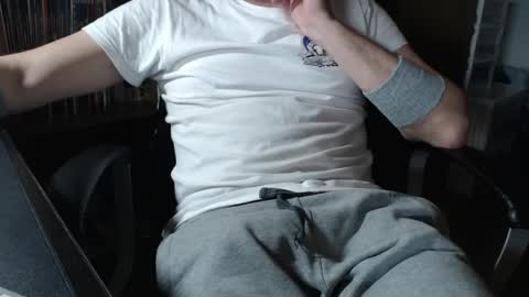 Snapshot of mpmimp chatting on March 2, 3:16 pm mpmimp online show from March 2, 3:16 pm