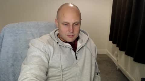 Mr Baldy Likes to Chat online show from October 25, 10:15 pm