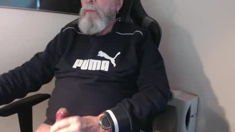 Snapshot of mr_boombastic2021 chatting on November 22, 11:53 am mr_boombastic2021 online show from November 22, 11:53 am