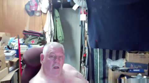 Snapshot of mr_canoe_licker_69 chatting on December 14, 8:29 pm mr_canoe_licker_69 online show from December 14, 8:29 pm