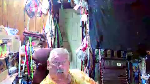 Snapshot of mr_canoe_licker_69 chatting on December 22, 9:09 pm mr_canoe_licker_69 online show from December 22, 9:09 pm