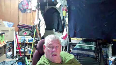 Snapshot of mr_canoe_licker_69 chatting on January 2, 8:35 pm mr_canoe_licker_69 online show from January 2, 8:35 pm