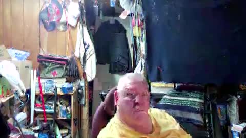 Snapshot of mr_canoe_licker_69 chatting on January 6, 8:28 pm mr_canoe_licker_69 online show from January 6, 8:28 pm