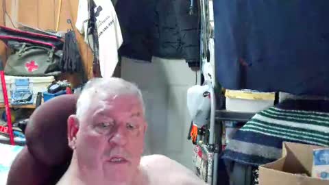 Snapshot of mr_canoe_licker_69 chatting on January 11, 7:38 pm mr_canoe_licker_69 online show from January 11, 7:38 pm