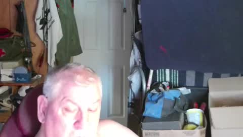 Snapshot of mr_canoe_licker_69 chatting on February 24, 7:30 pm mr_canoe_licker_69 online show from February 24, 7:30 pm