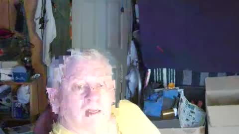 Snapshot of mr_canoe_licker_69 chatting on February 27, 8:53 pm mr_canoe_licker_69 online show from February 27, 8:53 pm
