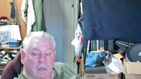 Snapshot of mr_canoe_licker_69 chatting on March 9, 6:32 pm mr_canoe_licker_69 online show from March 9, 6:32 pm