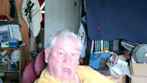 Snapshot of mr_canoe_licker_69 chatting on March 11, 2:40 pm mr_canoe_licker_69 online show from March 11, 2:40 pm