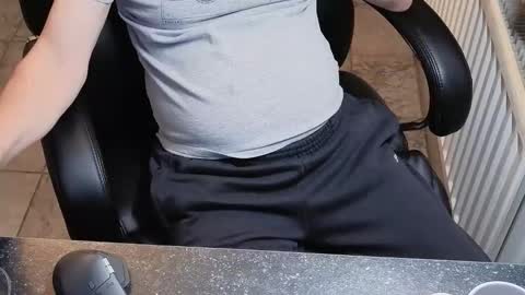 mr_cumbria online show from April 5, 8:50 pm