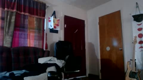 mr_happy12 online show from October 31, 9:16 pm