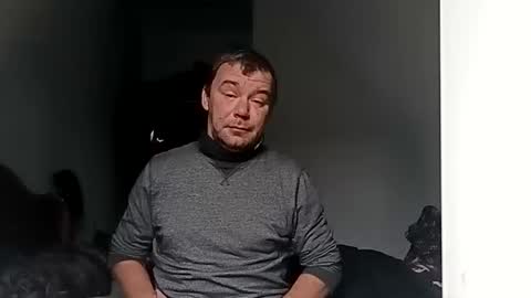 mr_i_ online show from February 2, 8:24 am