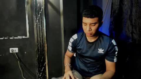 mr_maximo online show from November 3, 10:05 am