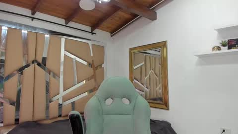 MIKEE online show from February 13, 3:07 am