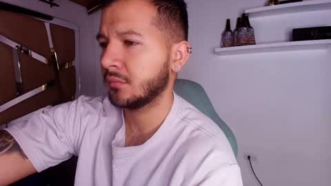 MIKEE online show from October 7, 3:04 am