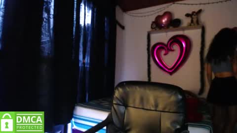 Snapshot of mr_mrscurie chatting on December 13, 9:52 pm Mr  Mrs Curie online show from December 13, 9:52 pm