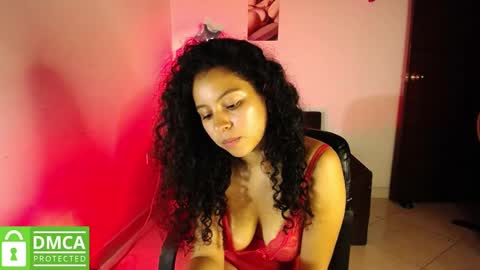 Snapshot of mr_mrscurie chatting on January 26, 1:20 am Mr  Mrs Curie online show from January 26, 1:20 am