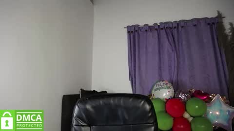 Snapshot of mr_mrscurie chatting on October 29, 2:58 am Mr  Mrs Curie online show from October 29, 2:58 am