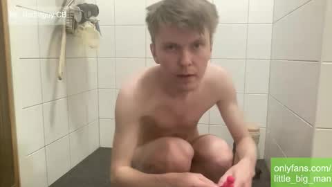 notfatguy online show from October 26, 11:42 pm