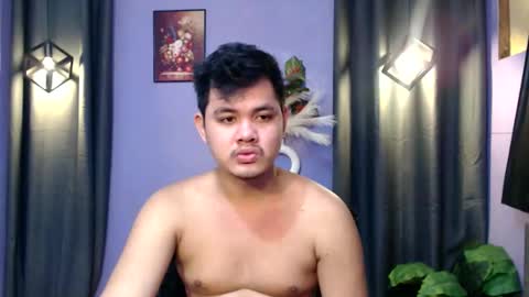 Snapshot of mr_olivercummerx chatting on October 6, 2:53 am mr_olivercummerx online show from October 6, 2:53 am