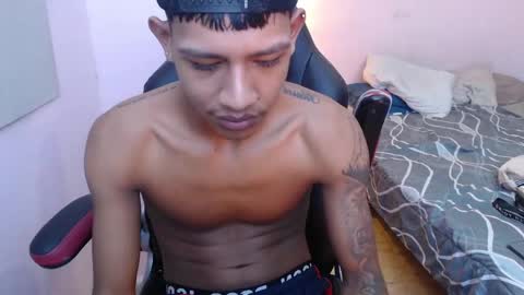 mr_stiven_ online show from January 3, 9:15 am