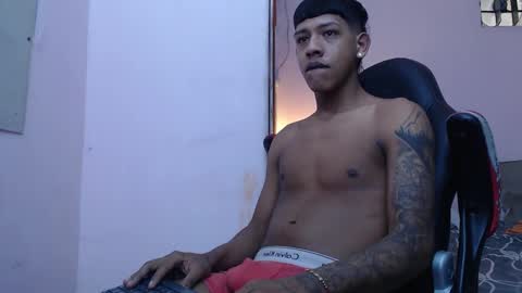 mr_stiven_ online show from January 12, 4:42 am