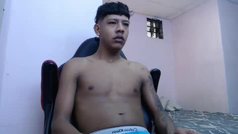 mr_stiven_ online show from January 26, 2:03 am