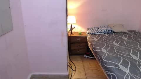 mr_stiven_ online show from February 1, 9:00 am