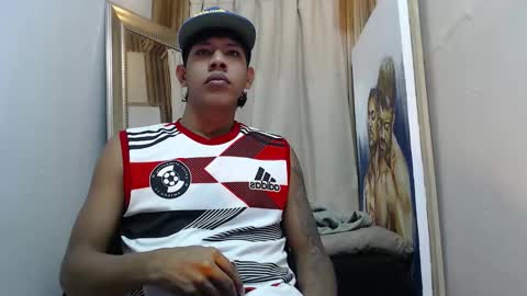 mr_stiven_ online show from October 14, 2:56 am