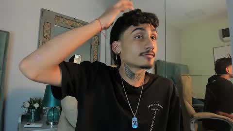 Snapshot of mr_strike chatting on November 29, 2:58 am MR online show from November 29, 2:58 am