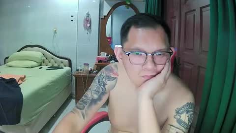 Snapshot of mr_thick89 chatting on November 3, 3:35 pm mr_thick89 online show from November 3, 3:35 pm