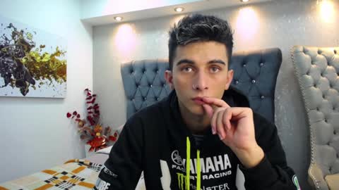 williseo online show from December 3, 8:06 pm