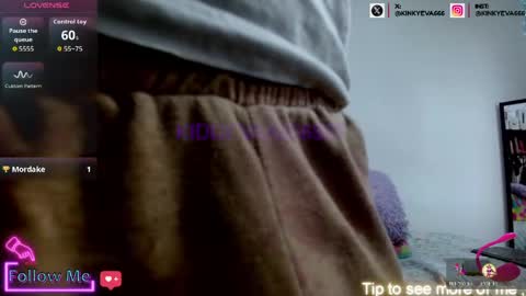 Mrandmrs666999 online show from April 14, 9:32 pm