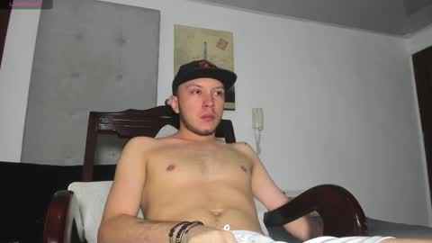 Snapshot of mrandrey23 chatting on September 17, 12:40 pm mrandrey23 online show from September 17, 12:40 pm